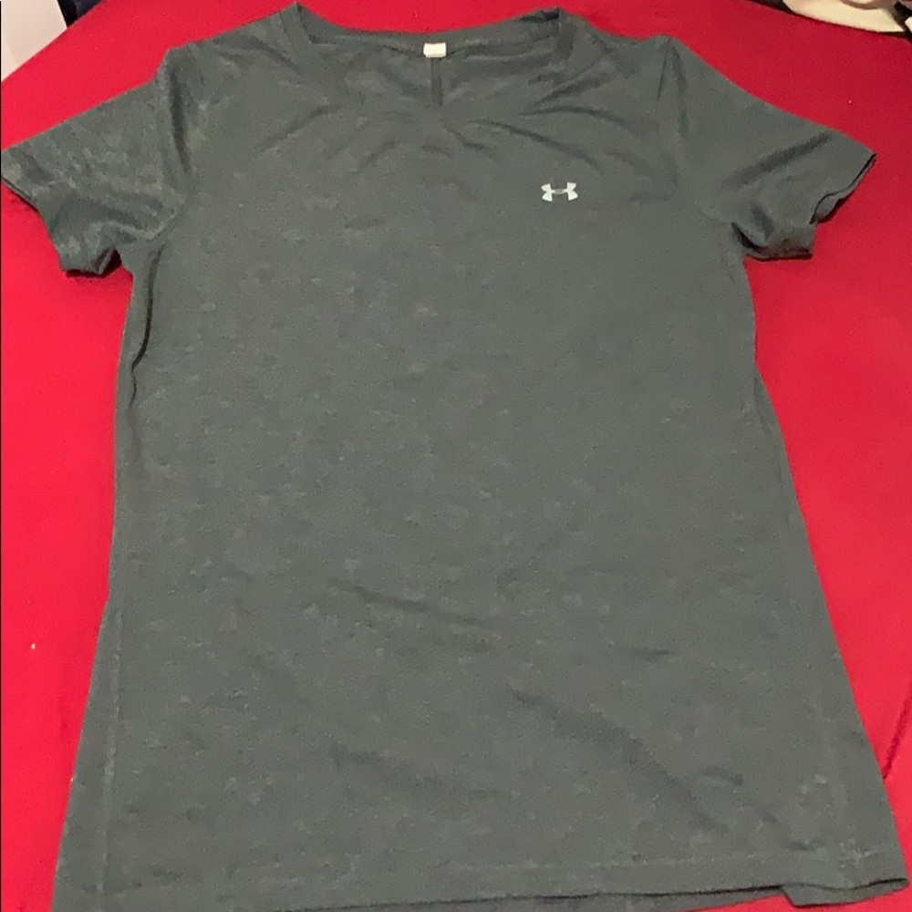 Under armor t-shirt